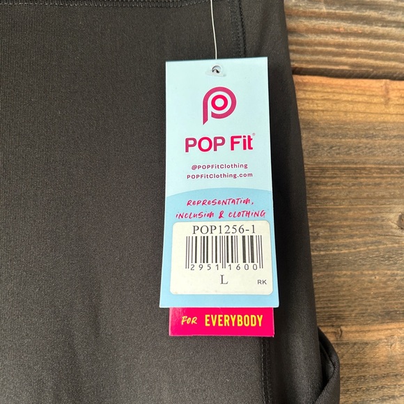 NEW Pop Fit Capri Length Leggings - Picture 2 of 9